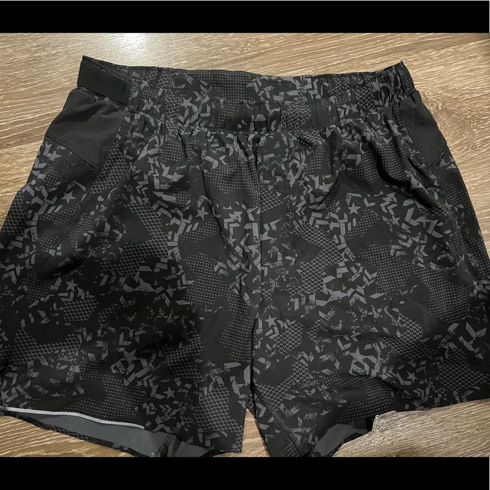 Lululemon surge short 6” XL